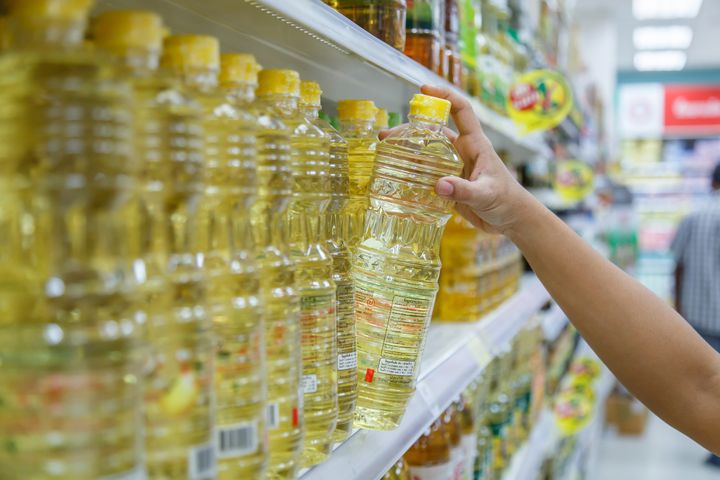  The economic emergency begins for workers in their basic consumption