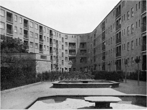 Apartments in Bahrenfelder Steindamm, Altona, 1927