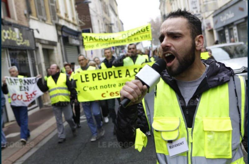 First demonstrations of the "yellow vests" against Macron's "ecological transition" fuel hike.