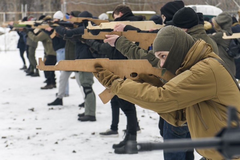 Civilians receive military training in Kiev.