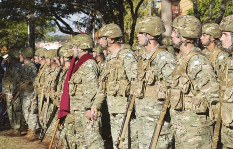 Argentine troops deployed on the border with Brazil.