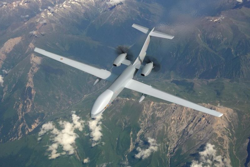 The flags of Germany, Spain, France and Italy, in that order, decorate the first model of the Airbus "eurodrone", one of the flagship projects of the militarist boom that is shaping the new Europe.