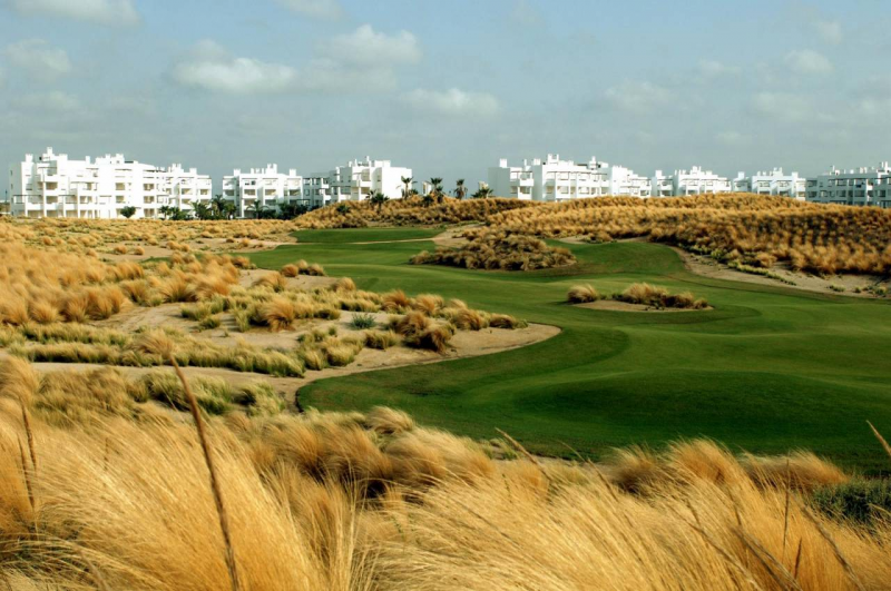 Urbanization with golf course in Murcia