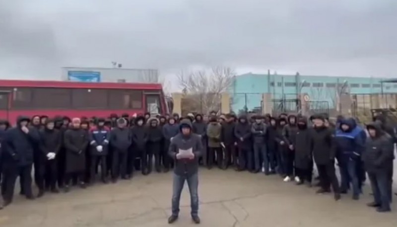 MAEK workers on strike