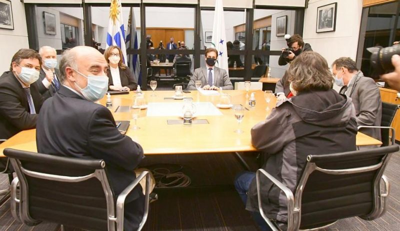 President Lacalle briefs parliamentary parties on the FTA with China and the subsequent terminal crisis of Mercosur.