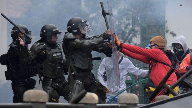 La represión de las protestas en Colombia dejó 39 muertos a manos de la policía