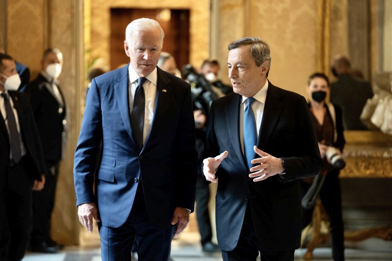 Draghi recuerda a Biden que «Europa» no quiere una guerra eterna en Ucrania