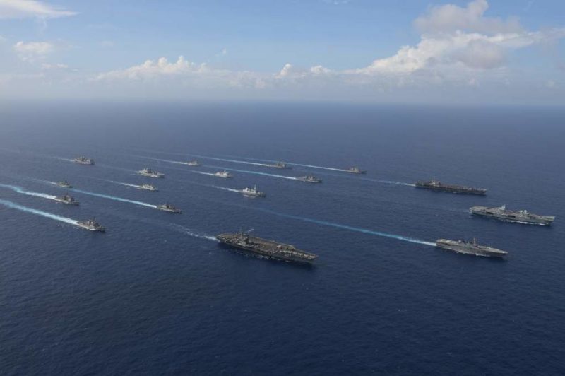 Flota conjunta de EEUU, Reino Unido y aliados regionales en aguas cercanas a Taiwán este mes. Señal de que una guerra en Taiwán involucraría directamente a EEUU. 