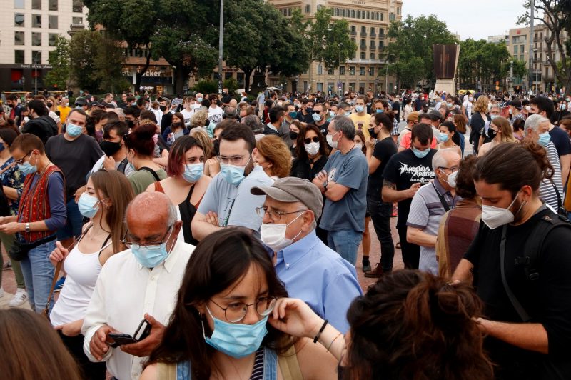 Concentración en Barcelona contra la subida del precio de la electricidad impuesta como desarrollo del Pacto Verde