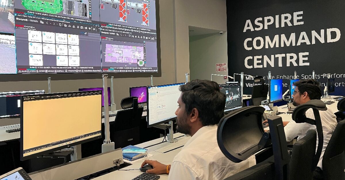 Sala de control del sistema de vigilancia social basado en 5G que estrenará Qatar durante el Mundial de fútbol