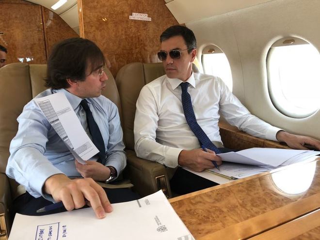Sánchez en el Falcon presidencial.