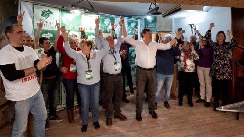 Noche electoral en la sede de «Teruel también existe», símbolo de la emergencia de la  «España Vaciada» en el Parlamento surgido de las elecciones de noviembre de 2019